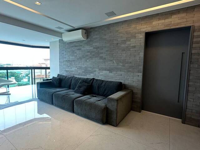 #V-743-1T4 - Apartamento para Venda em Rio de Janeiro - RJ