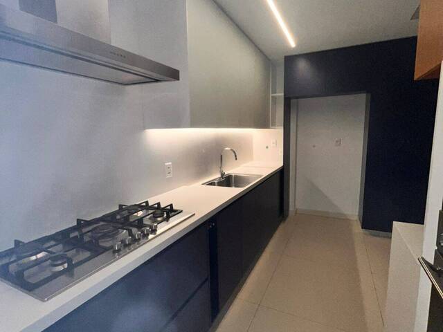 #V-748-1T4 - Apartamento para Venda em Rio de Janeiro - RJ - 2