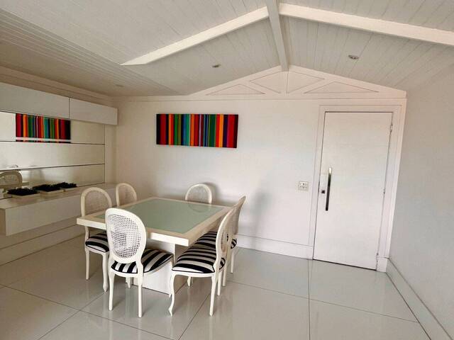 #V-767-1T3 - Apartamento para Venda em Rio de Janeiro - RJ