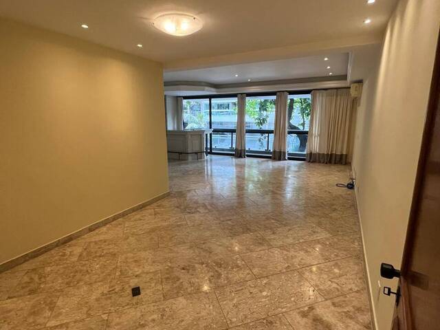 #V-772 - Apartamento para Venda em Rio de Janeiro - RJ